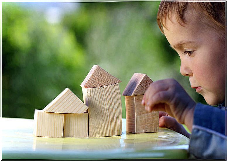 boy-building-houses