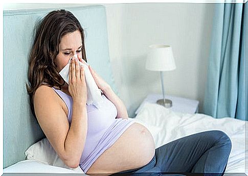 Cold in pregnancy: symptoms, treatments and prevention