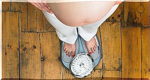 One kilogram a month, another pregnancy dogma