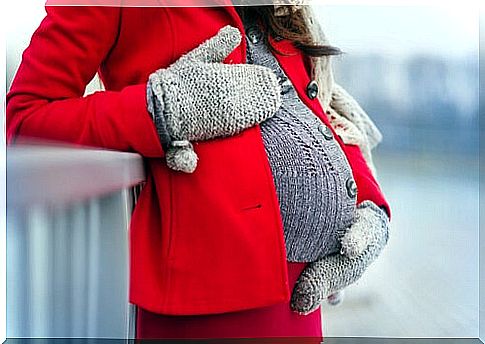 Winter clothes for pregnant women